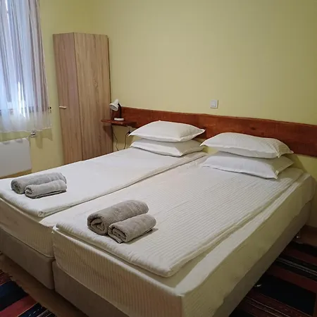 за гости 